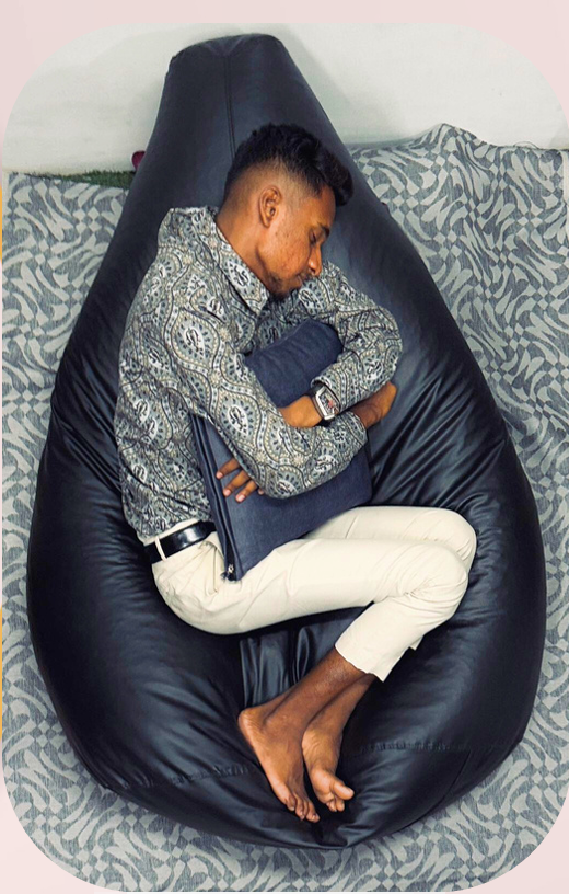 Large comfortable jumpo bean bag